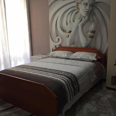 招待所 ели